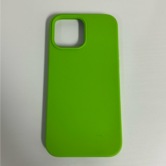 iPhone 13 Pro Max bundle pack of silicone phone cases. - Picture 4 of 5